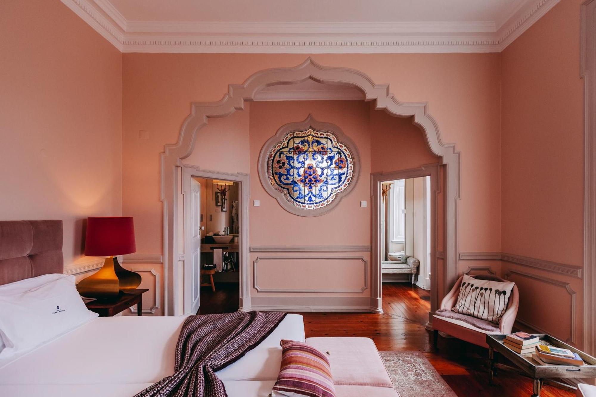 Torel Palace Лиссабон Экстерьер фото A suite at the hotel