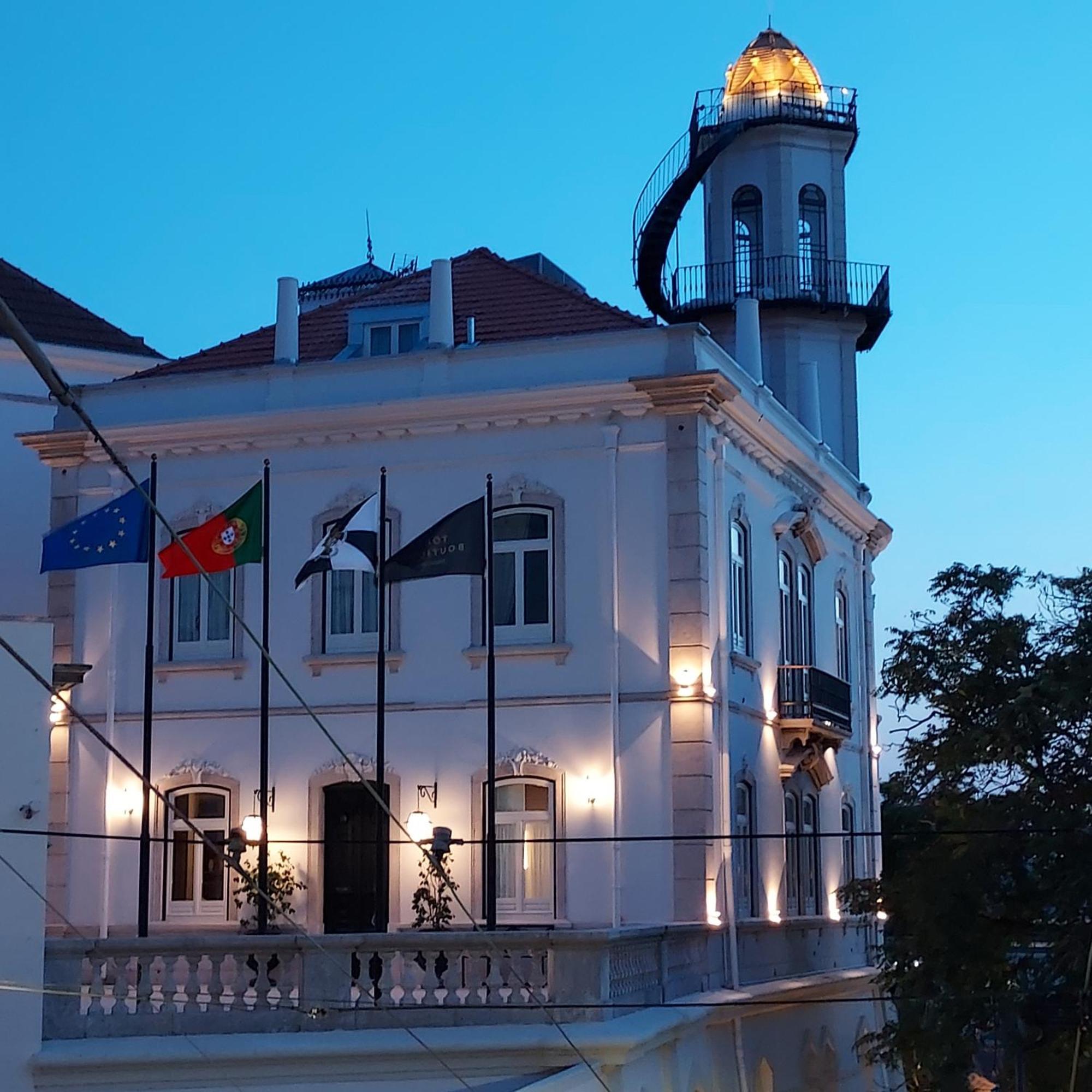 Torel Palace Лиссабон Экстерьер фото The Palácio de Ansignan, the seat of the municipality of Ansignan
