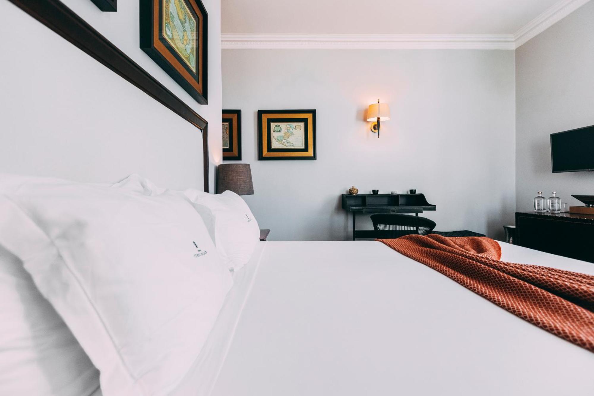 Torel Palace Лиссабон Номер фото A bedroom at the hotel