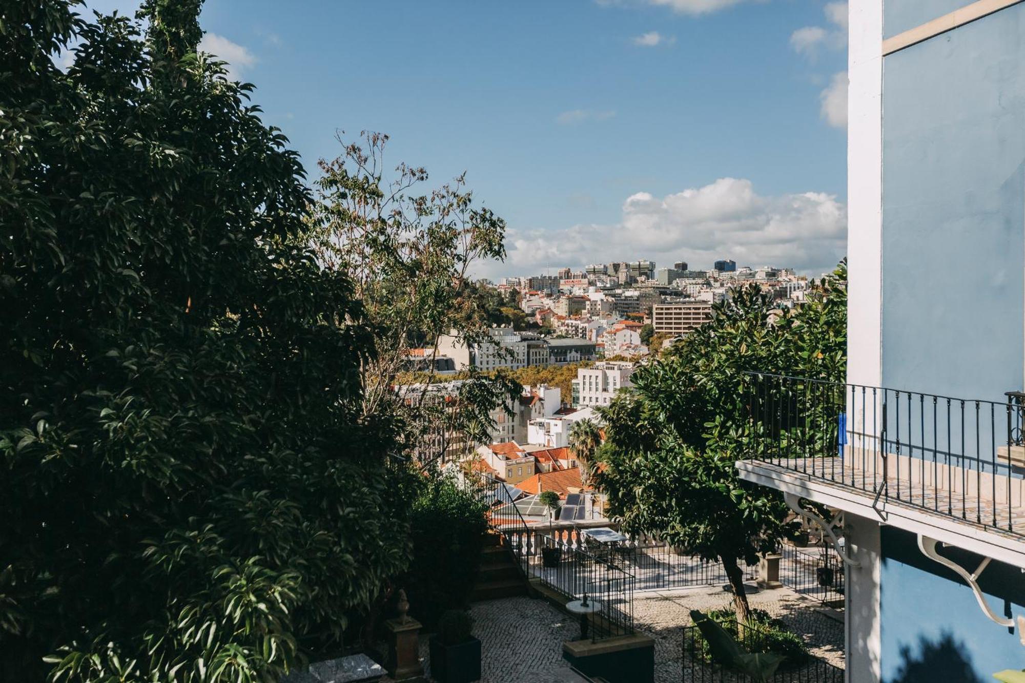 Torel Palace Лиссабон Номер фото View of the city of Coimbra